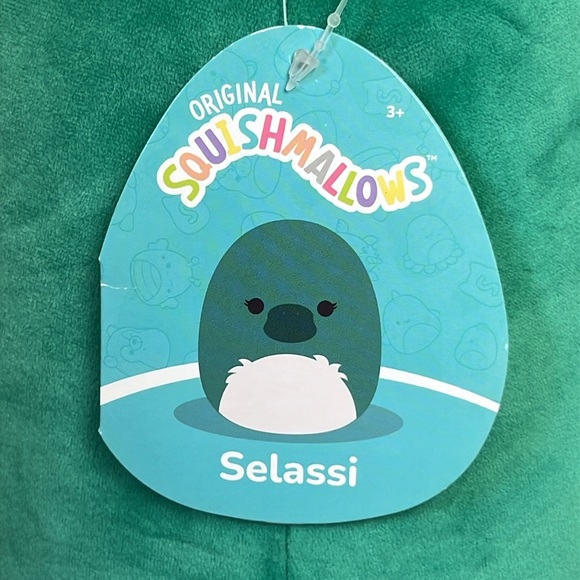 Selassi the Platypus Green Squishmallow - Picture 5 of 11